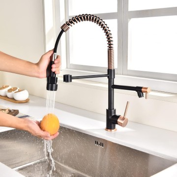 Classical Kitchen Faucet,BrasKitchen Sink Faucets in Copper Finish,Copper and Black Kitchen Faucet with Pull Down Sprayer,Rose Gold Kitchen Faucet with Brass Sprayer,Matte Black/CopperFinish